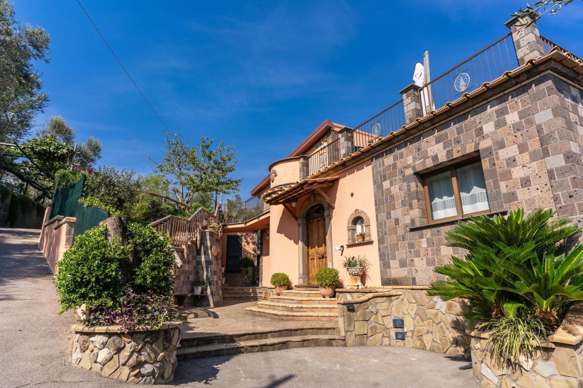 Villa Caruso Private Heated Pool & Sea View Sorrento Dış mekan fotoğraf